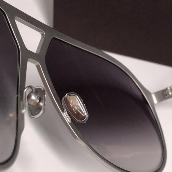 NEW AUTHENTIC Tom Ford Silver Aviator Sunglasses TF1060 16B - Picture 10 of 12